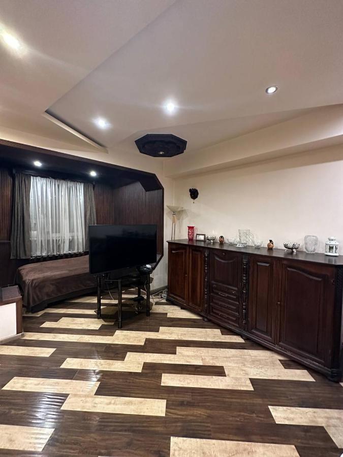 Studio Apartment Little Center, Heart Of Yerevan Luaran gambar