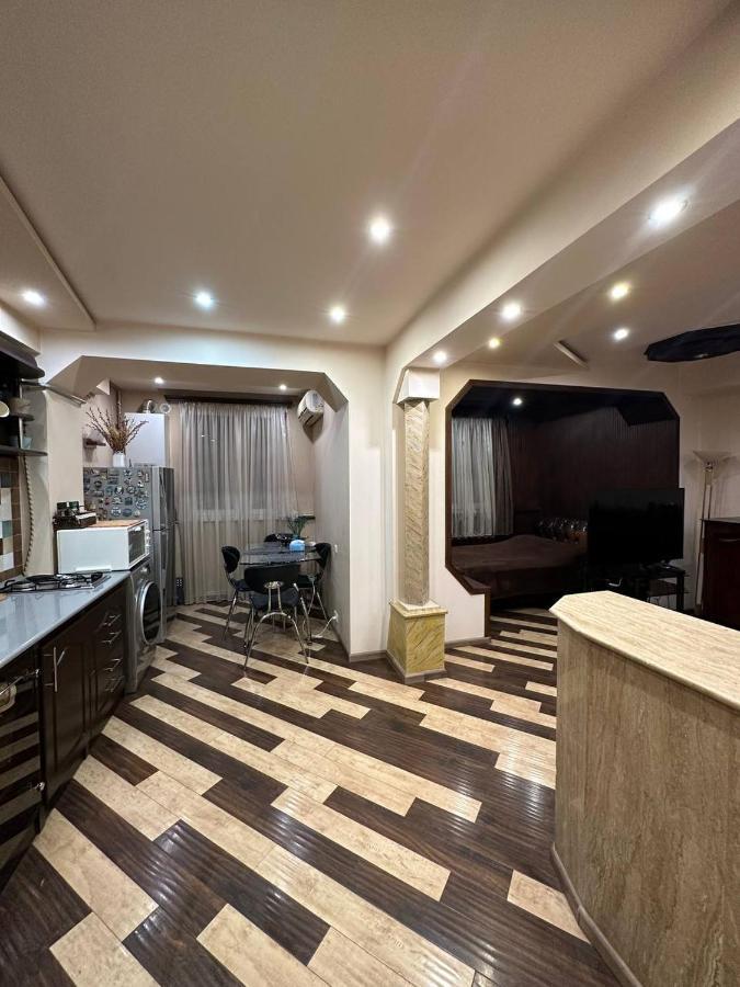Studio Apartment Little Center, Heart Of Yerevan Luaran gambar